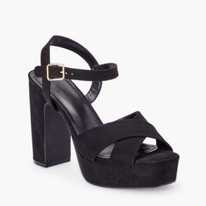 Crossover platform sandal